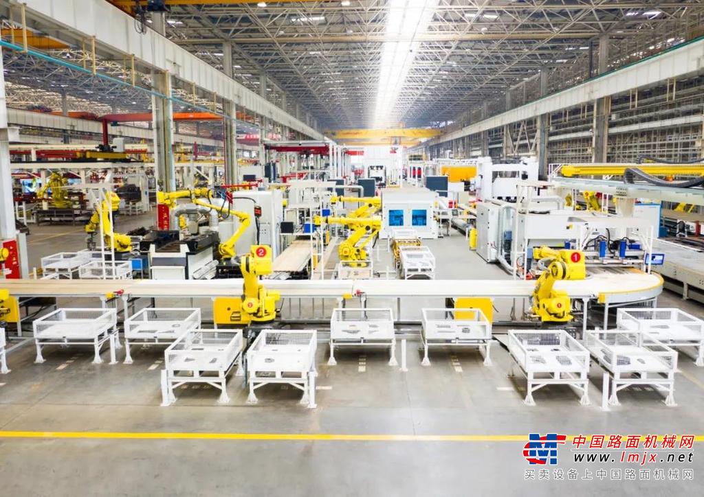 工程機械行業營銷革新 三一重工以‘施工場景+數字化’驅動轉型